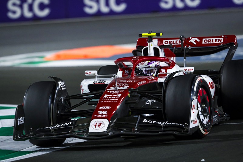 苹果打造！《F1：狂飙飞车》确认引进：皮特主演、汉密尔顿出演