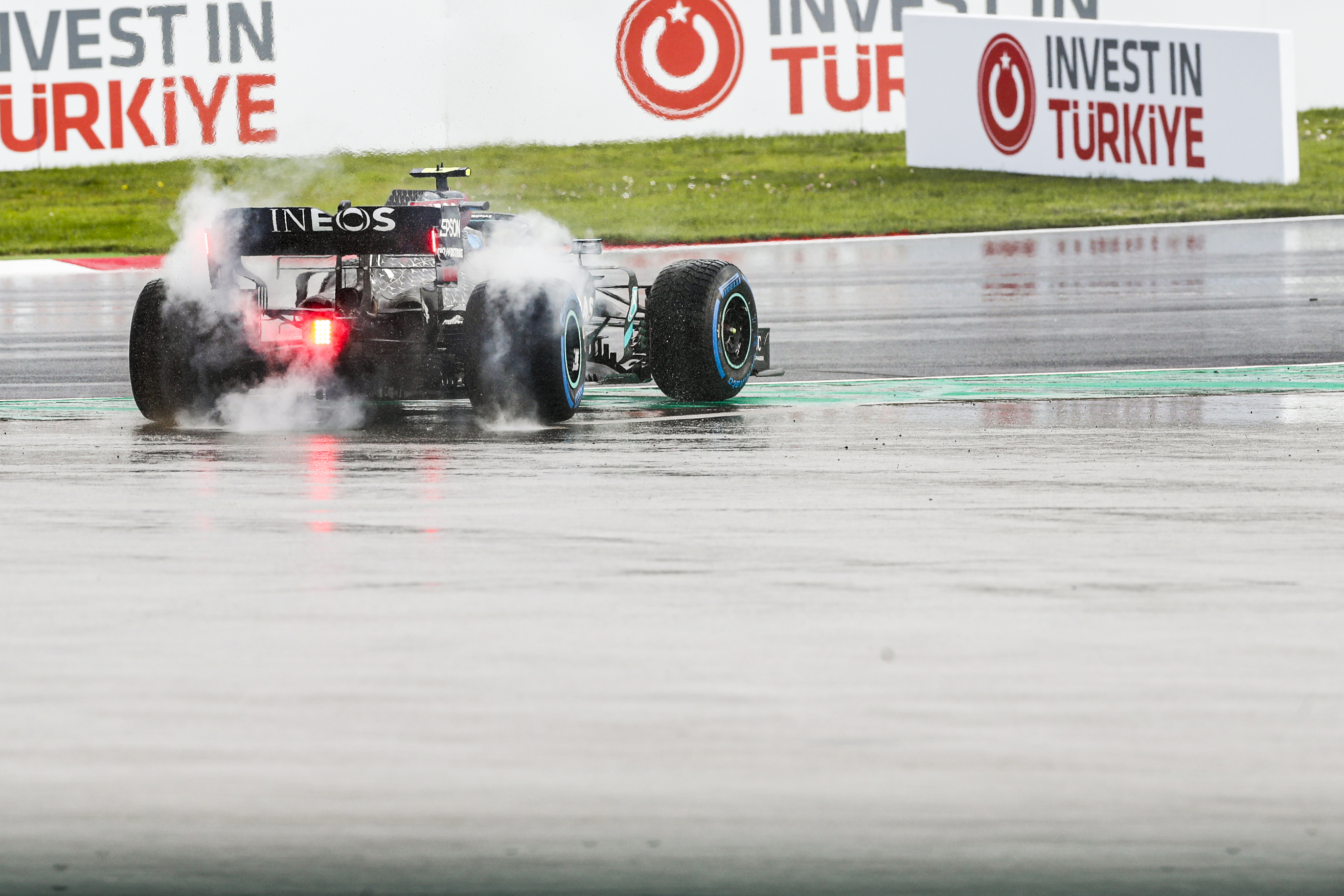 电影《F1：狂飙飞车》总票房破9000万