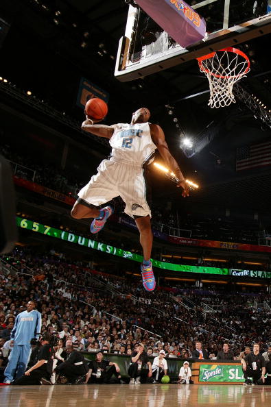 议起复盘｜詹姆斯考虑换队为何难以实现？NBA劳资协议扼杀交易